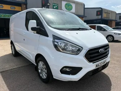 Used Ford Transit Custom Limited 130 HP (95 kW) 2022 White Van