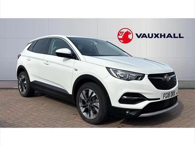 Used Vauxhall Grandland X Sport 130 HP (95 kW) 2018 White SUV