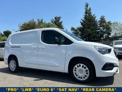 Used Vauxhall Combo 100 HP (73 kW) 2023 White MPV
