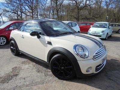 Begagnad Mini Cooper Coupé 2012 Vit Sportkupé