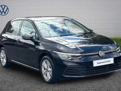 Used VW Golf VIII Life 130 HP (95 kW) 2023 Deep black Hatchback