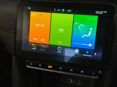 Usado MG ZS 106 HP (77 kW) 2021 Azul SUV