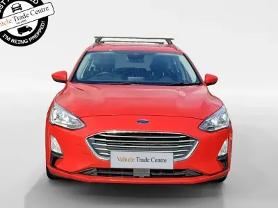 Used Ford Focus Zetec 95 HP (69 kW) 2018 Red Estate