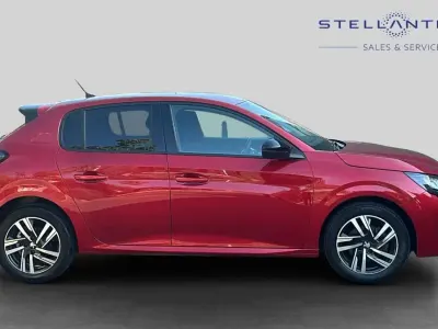 Used Peugeot 208 Allure+ 99 HP (72 kW) 2023 Red Hatchback