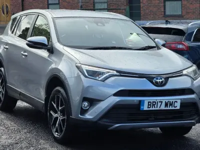 Usado Toyota RAV4 151 CV (111 kW) 2017 Plateado SUV
