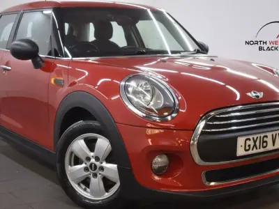 Used Mini One D Hatch 95 HP (69 kW) 2016 Red Hatchback
