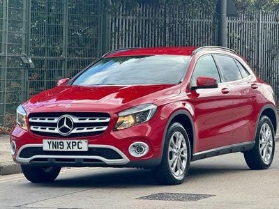Mercedes GLA200