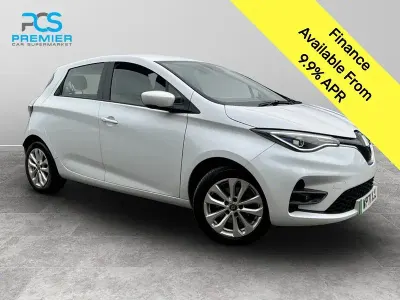 Used Renault Zoe Iconic 80 kW (109 HP) 2021 White Hatchback