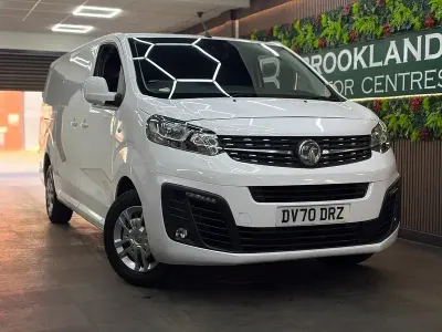 Second-hand Vauxhall Vivaro Sportive 2020 Alb Monovolum