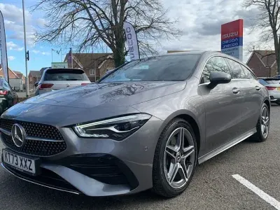 Used Mercedes CLA200 Shooting Brake Executive 163 HP (119 kW) 2025 Estate