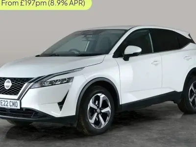 Used Nissan Qashqai N-Connecta 140 HP (102 kW) 2022 White SUV