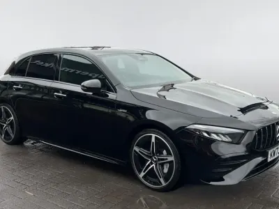 Begagnad Mercedes A35 AMG Premium 2023 Svart Halvkombi