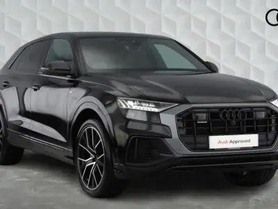 Used Audi Q8 Comfort 340 HP (250 kW) 2022 Mythos black SUV