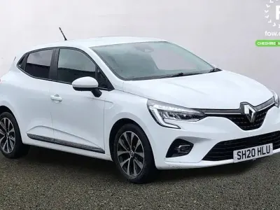 Used Renault Clio Iconic 72 HP (52 kW) 2020 White Hatchback