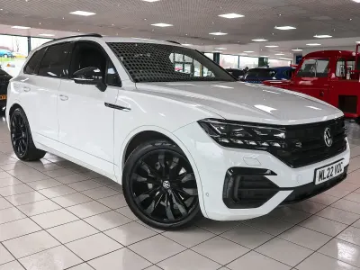 Used VW Touareg Black Edition 286 HP (210 kW) 2022 Pure white SUV