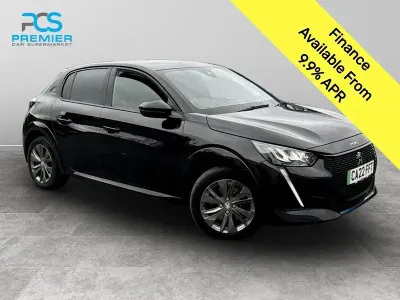Second-hand Peugeot e-208 Allure Premium 100 kW (136 CP) 2022 Negru Hatchback