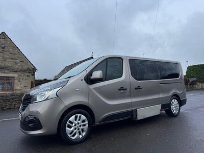 Used Renault Trafic 2018 Beige MPV