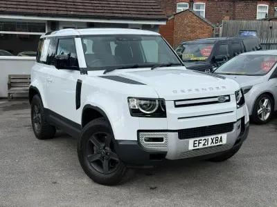Usado Land Rover Defender 300 HP (220 kW) 2022 Branco SUV