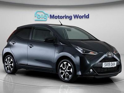 Used Toyota Aygo Trend 71 HP (52 kW) 2019 Grey Hatchback