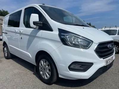 Used Ford Transit Custom Limited 170 HP (125 kW) 2022 White Van