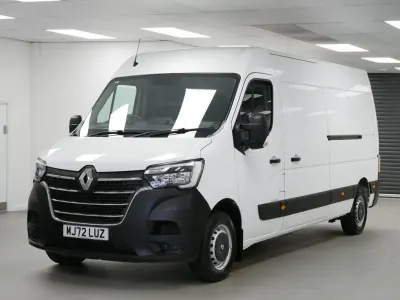 Used Renault Master Business 135 HP (99 kW) 2022 White MPV