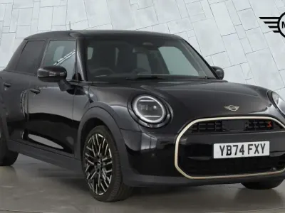 Used Mini Cooper S Hatch 201 HP (147 kW) 2024 Black Hatchback