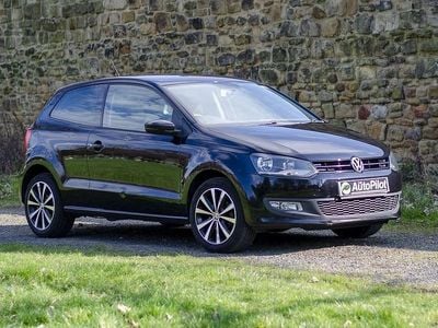 Used VW Polo Edition 85 HP (62 kW) 2014 Black Hatchback