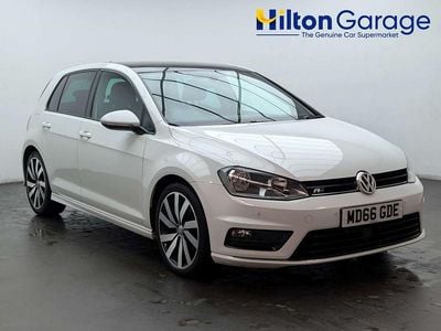 Used VW Golf VII R-line Edition 150 HP (110 kW) 2017 White Hatchback