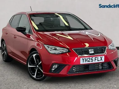 Begagnad Seat Ibiza FR Sport 115 HK (84 kW) 2025 Röd Halvkombi