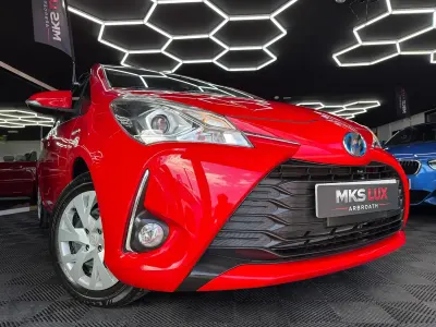 Used Toyota Vitz 2026 Red