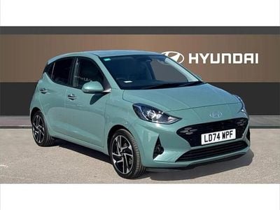 Used Hyundai i10 Premium 79 HP (58 kW) 2024 Green Hatchback