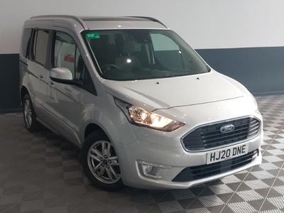 Used Ford Tourneo Titanium 120 HP (88 kW) 2020 Silver Estate