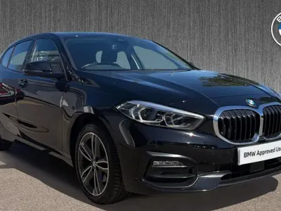 Used BMW 118 Sport Line 134 HP (98 kW) 2022 Black Hatchback