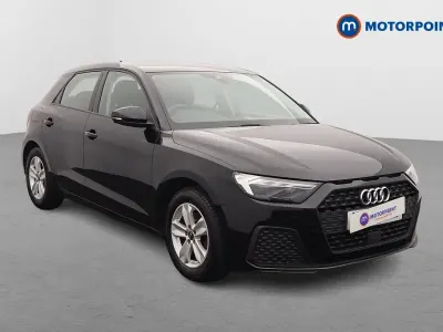Begagnad Audi A1 2023 Svart SUV