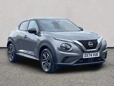 Usado Nissan Juke N-Connecta 2024 Gris SUV