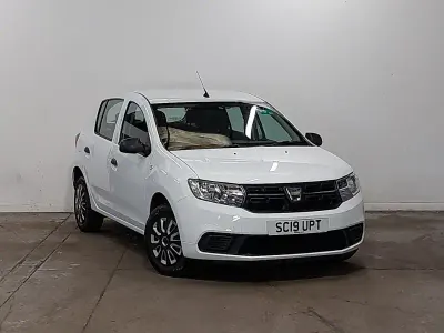 Used Dacia Sandero Essentiel 90 HP (66 kW) 2019 White Hatchback