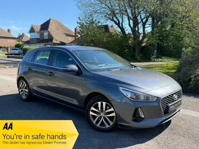 Used Hyundai i30 SE 120 HP (88 kW) 2017 Grey Hatchback