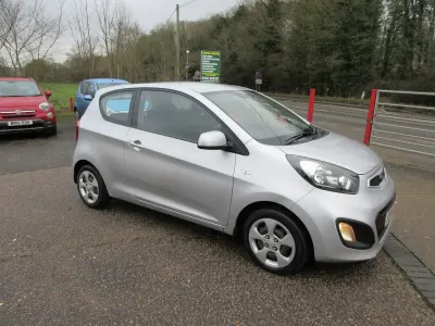 Used Kia Picanto 68 HP (50 kW) 2015 Silver Hatchback