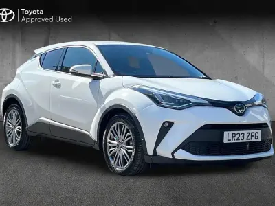 Used Toyota C-HR 120 HP (88 kW) 2023 White SUV