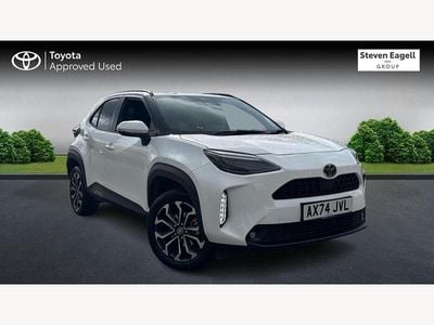 Used Toyota Yaris Hybrid Design 116 HP (85 kW) 2025 White Hatchback