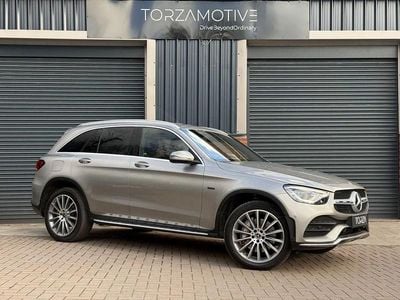 Begagnad Mercedes GLC300e AMG Line Premium 333 HK (244 kW) 2020 Silver Kombi