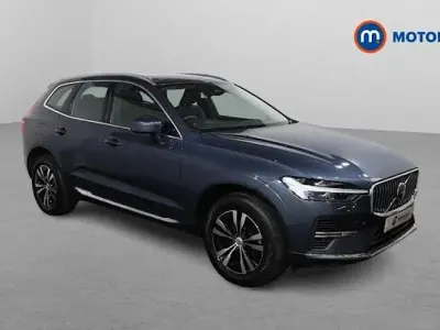 Usado Volvo XC60 Core 349 HP (256 kW) 2022 Azul SUV