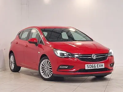 Used Vauxhall Astra SRi 2017 Silver Estate