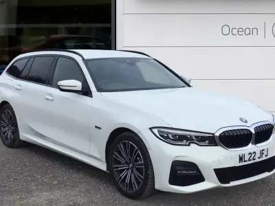 Used BMW 330 M Sport 288 HP (211 kW) 2022 White Estate