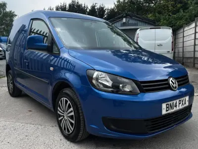 Usado VW Caddy Trendline 102 HP (75 kW) 2014 Azul Monovolume