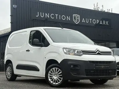 Used Citroën Berlingo 75 HP (55 kW) 2021 White MPV