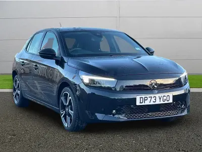 Second-hand Vauxhall Corsa 100 CP (73 kW) 2023 Negru Hatchback