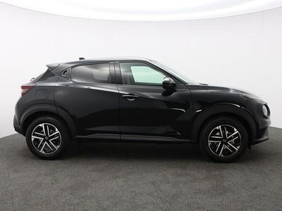 New Nissan Juke N-Connecta 114 HP (83 kW) 2025 Black SUV