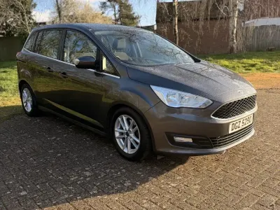 Usado Ford Grand C-Max Zetec 120 HP (88 kW) 2016 Cinzento Monovolume