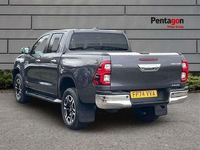 Used Toyota HiLux 150 HP (110 kW) 2024 Grey Pickup
